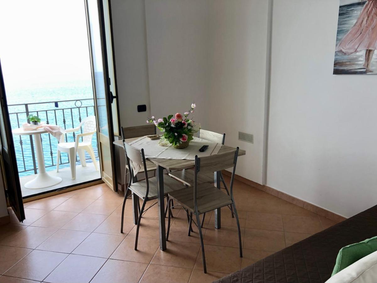La Casa Sulla Scogliera Apartment Cefalu Exterior photo
